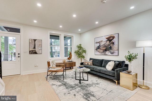 $1,100,000 | 4211 3rd Street Northwest, Washington, DC 20011