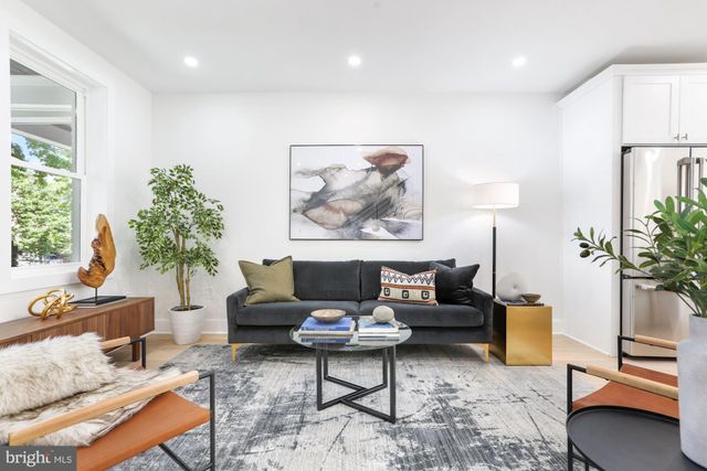 $1,100,000 | 4211 3rd Street Northwest, Washington, DC 20011