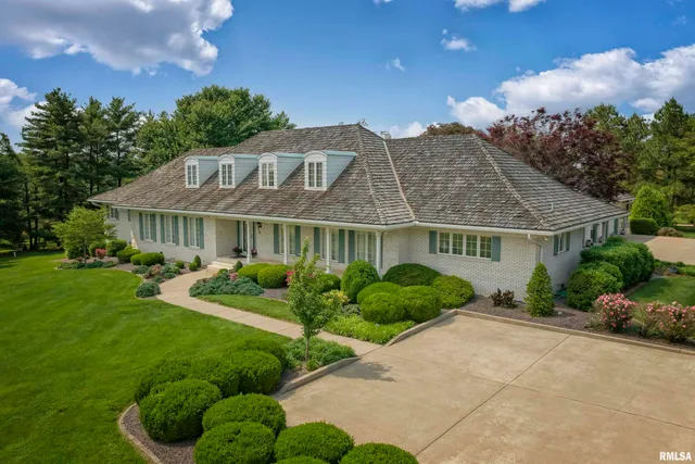 $1,250,000 | 15866 Moellers Road, Marion, IL 62959