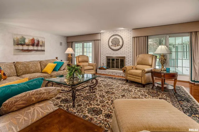 $1,250,000 | 15866 Moellers Road, Marion, IL 62959