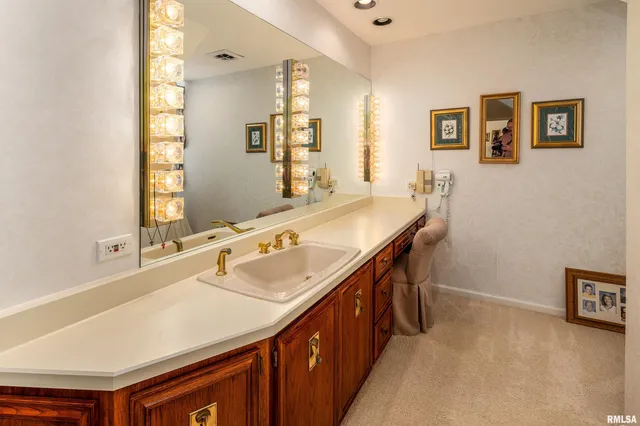 $1,250,000 | 15866 Moellers Road, Marion, IL 62959