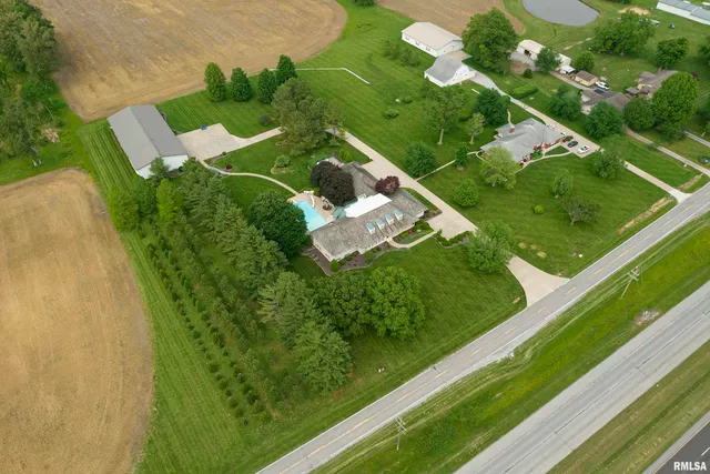 $1,250,000 | 15866 Moellers Road, Marion, IL 62959