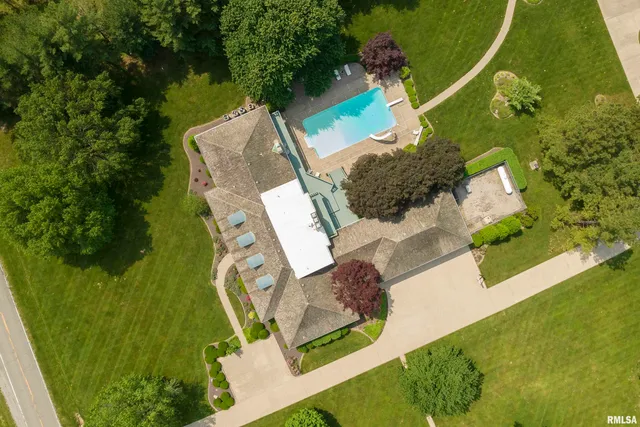 $1,250,000 | 15866 Moellers Road, Marion, IL 62959