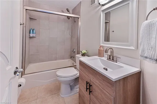 $2,995,000 | 26131 Hickory Boulevard, Unit 1N, Bonita Springs, FL 34134