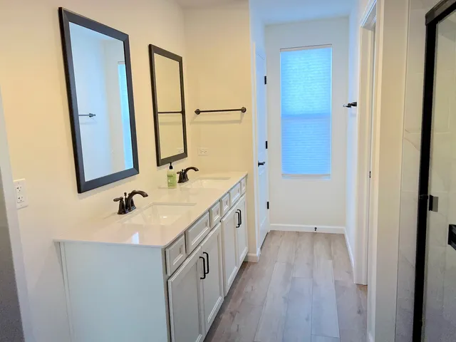 $3,950 | 6257 Sandbelt Drive, Unit 6257, Woodridge, IL 60517