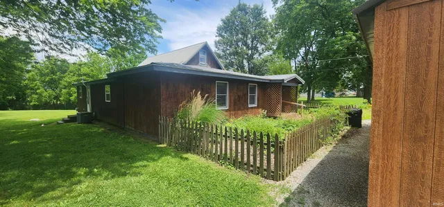 $179,900 | 307 Wood Street, Freelandville, IN 47535