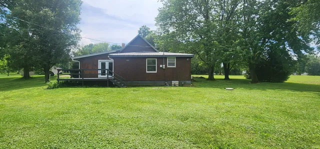 $179,900 | 307 Wood Street, Freelandville, IN 47535