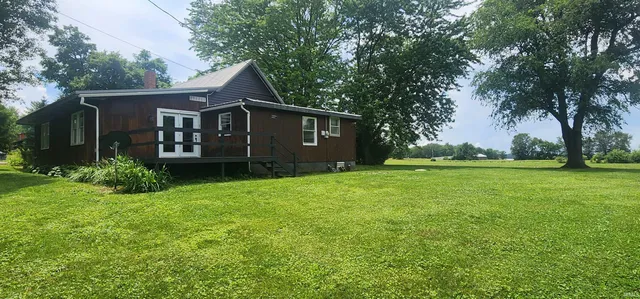 $179,900 | 307 Wood Street, Freelandville, IN 47535