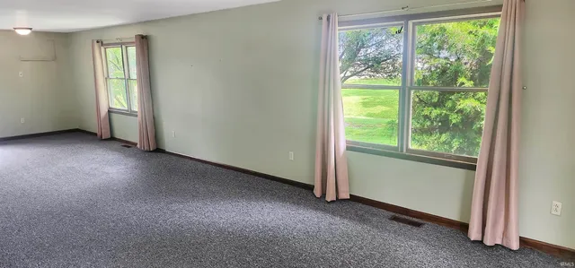 $179,900 | 307 Wood Street, Freelandville, IN 47535