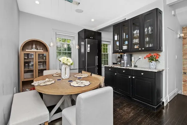 $3,600 | 35 Swallow Street, Unit 1, Boston, MA 02127