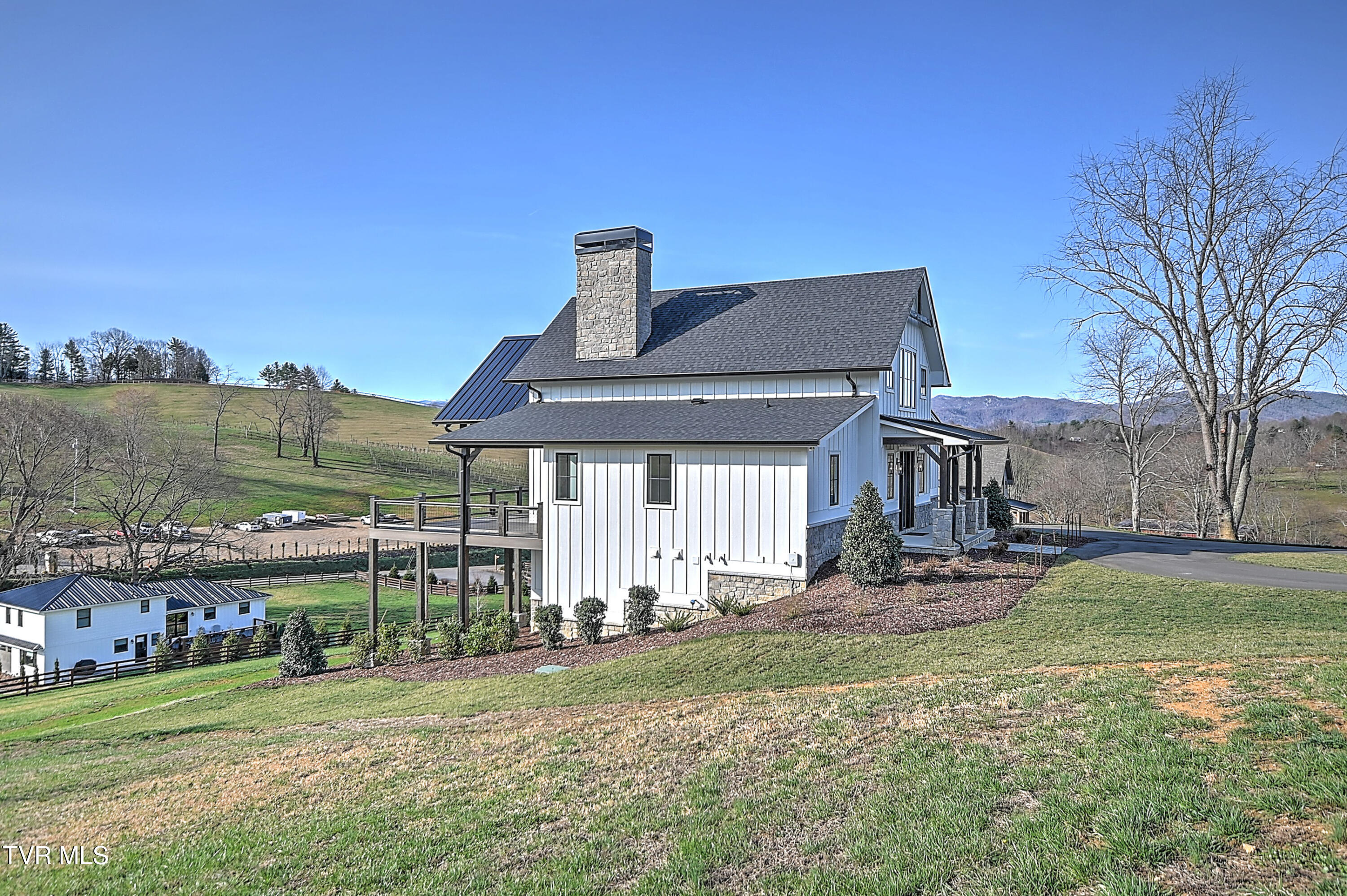 190 Farmhouse Village Trail Butler, TN 37640 - Photo 76 of 101 190 Farmhouse Village Trl DST-63