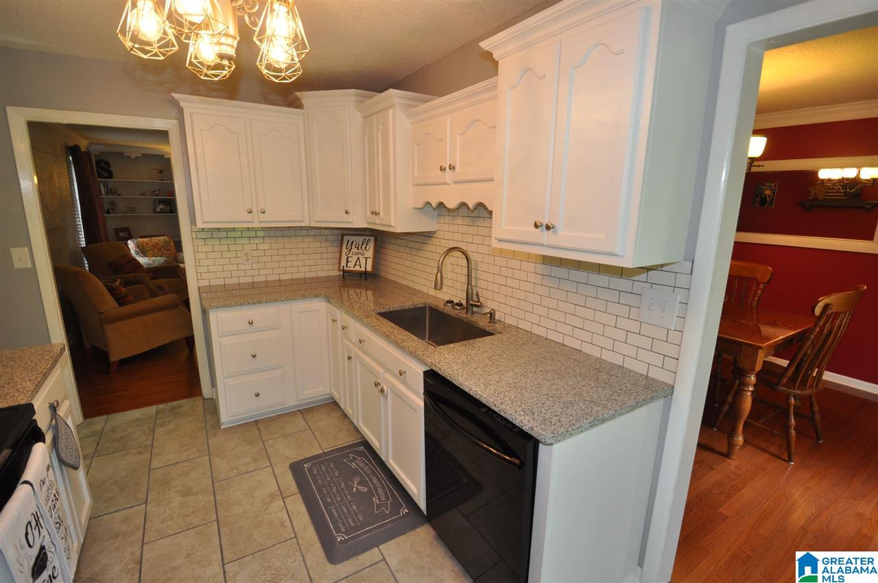 335 Country Road Warrior, AL 35180 - Photo 19 of 47 Gallery Image 19
