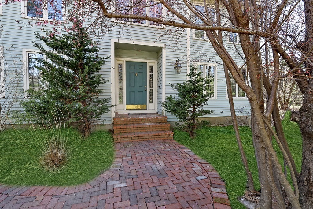 9 Ridge Road Norfolk, MA 02056 - Photo 3 of 32 Gallery Image 3