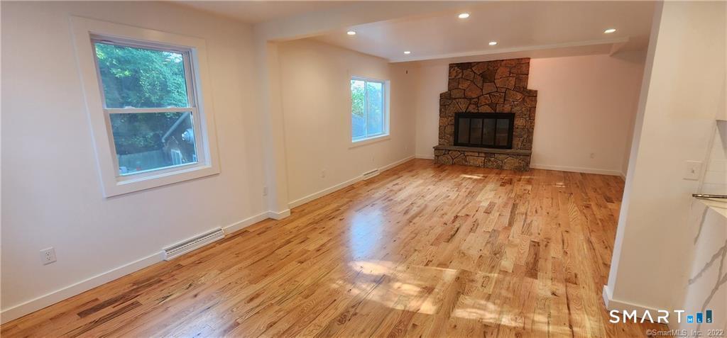 41 Valley Road, Unit 2 Greenwich, CT 06807 - Photo 5 of 38 Gallery Image 5
