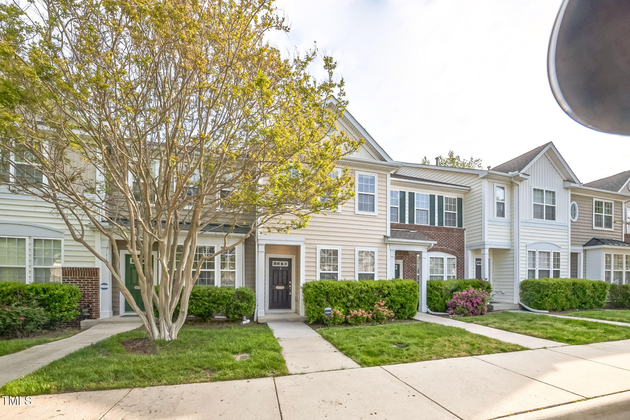 140 Cedar Elm Road Durham, NC 27713 - Photo 7 of 35 08_140_Cedar_Elm_Rd_Durham_NC_27713_USA-