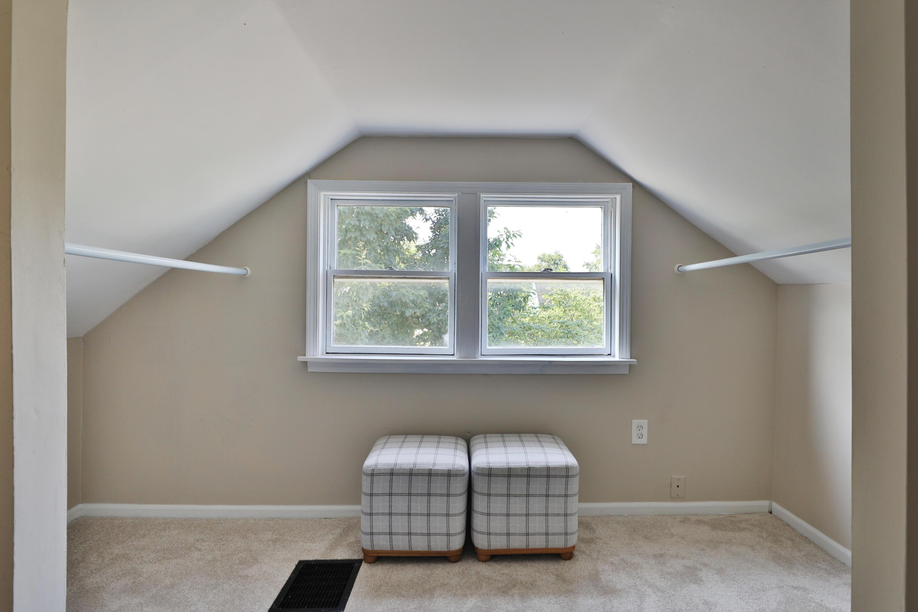 580 Tibet Road Columbus, OH 43202 - Photo 29 of 42 Bedroom 1
