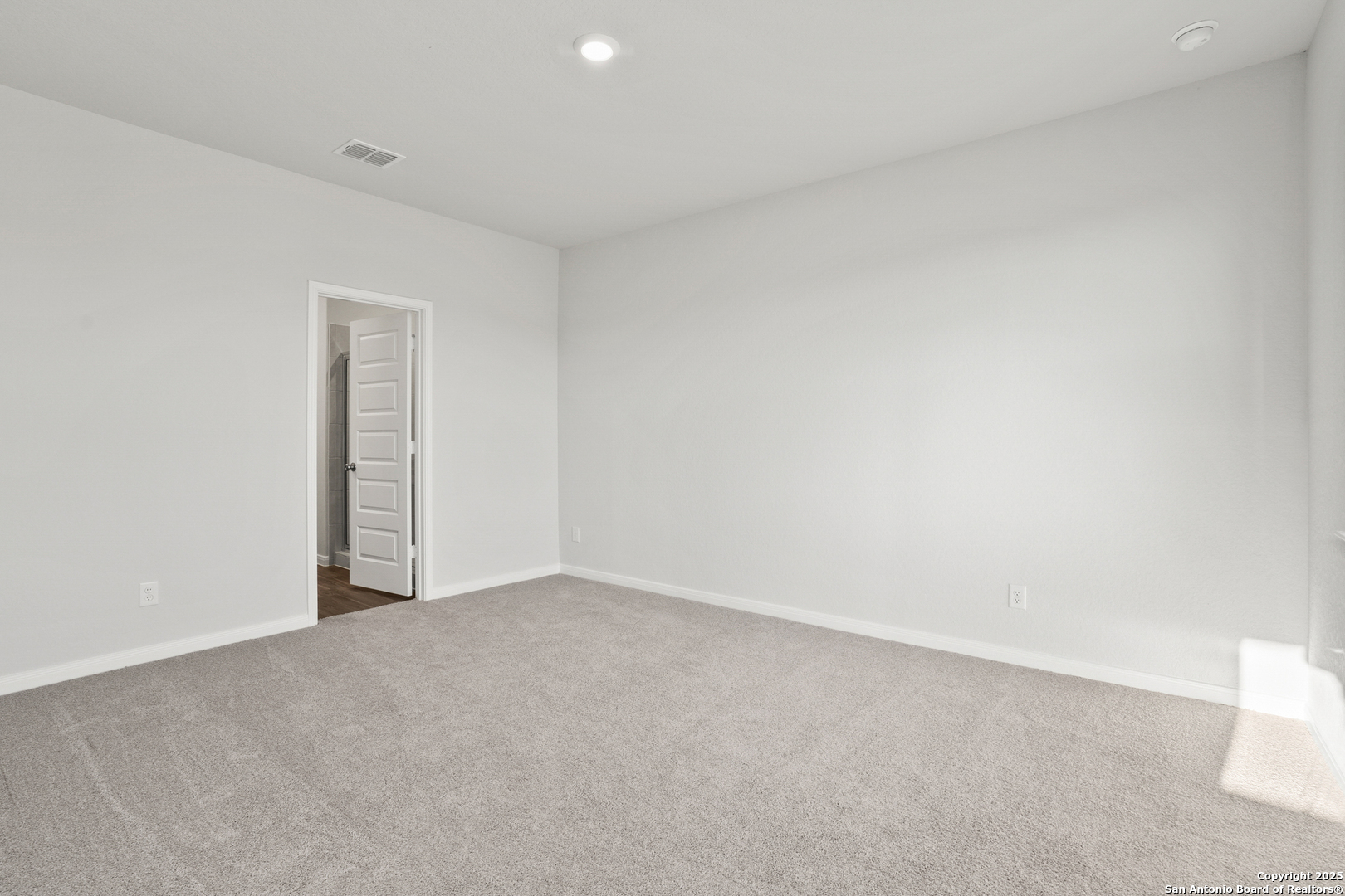 13636 Helton Pass St. Hedwig, TX 78152 - Photo 12 of 34 a view of an empty room