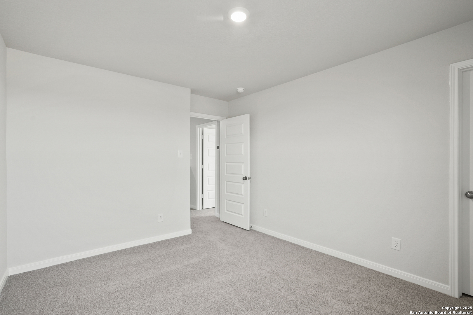13636 Helton Pass St. Hedwig, TX 78152 - Photo 20 of 34 a view of an empty room