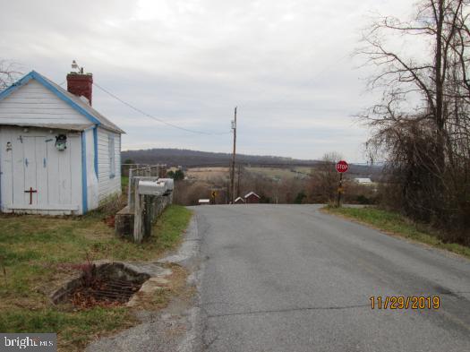 20403 Locust Grove Road Rohrersville, MD 21779 - Photo 8 of 23