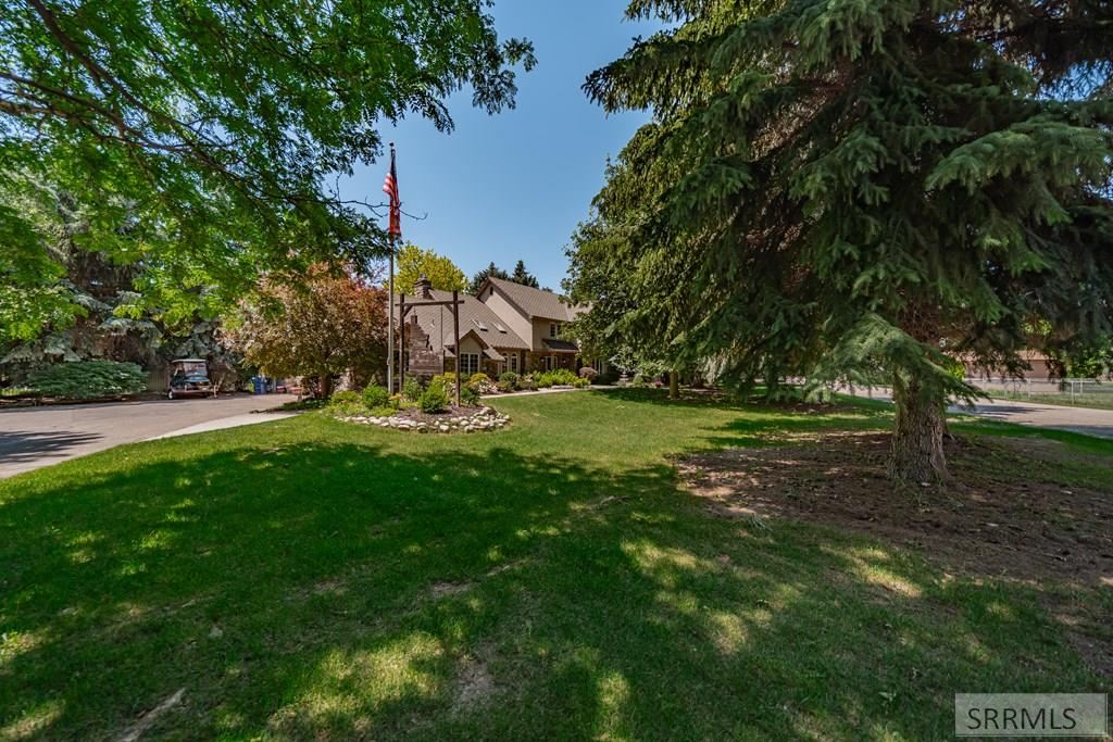 706 South Bellin Road Idaho Falls, ID 83402 - Photo 8 of 80