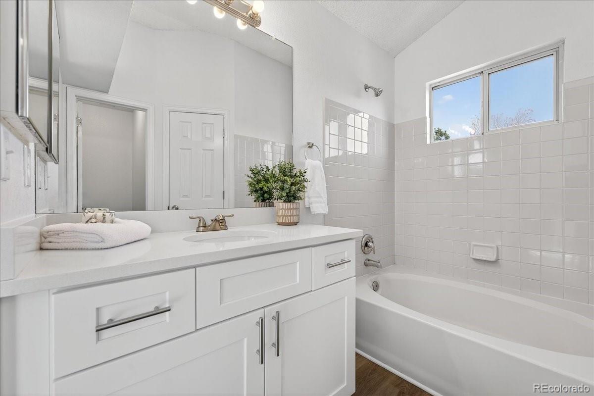 4478 Dunkirk Way Denver, CO 80249 - Photo 15 of 38