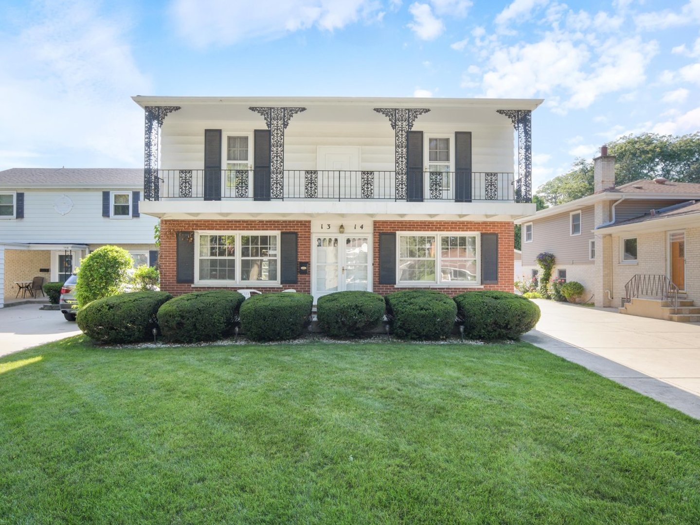 1314 Good Avenue Park Ridge, IL 60068 - Photo 1 of 37