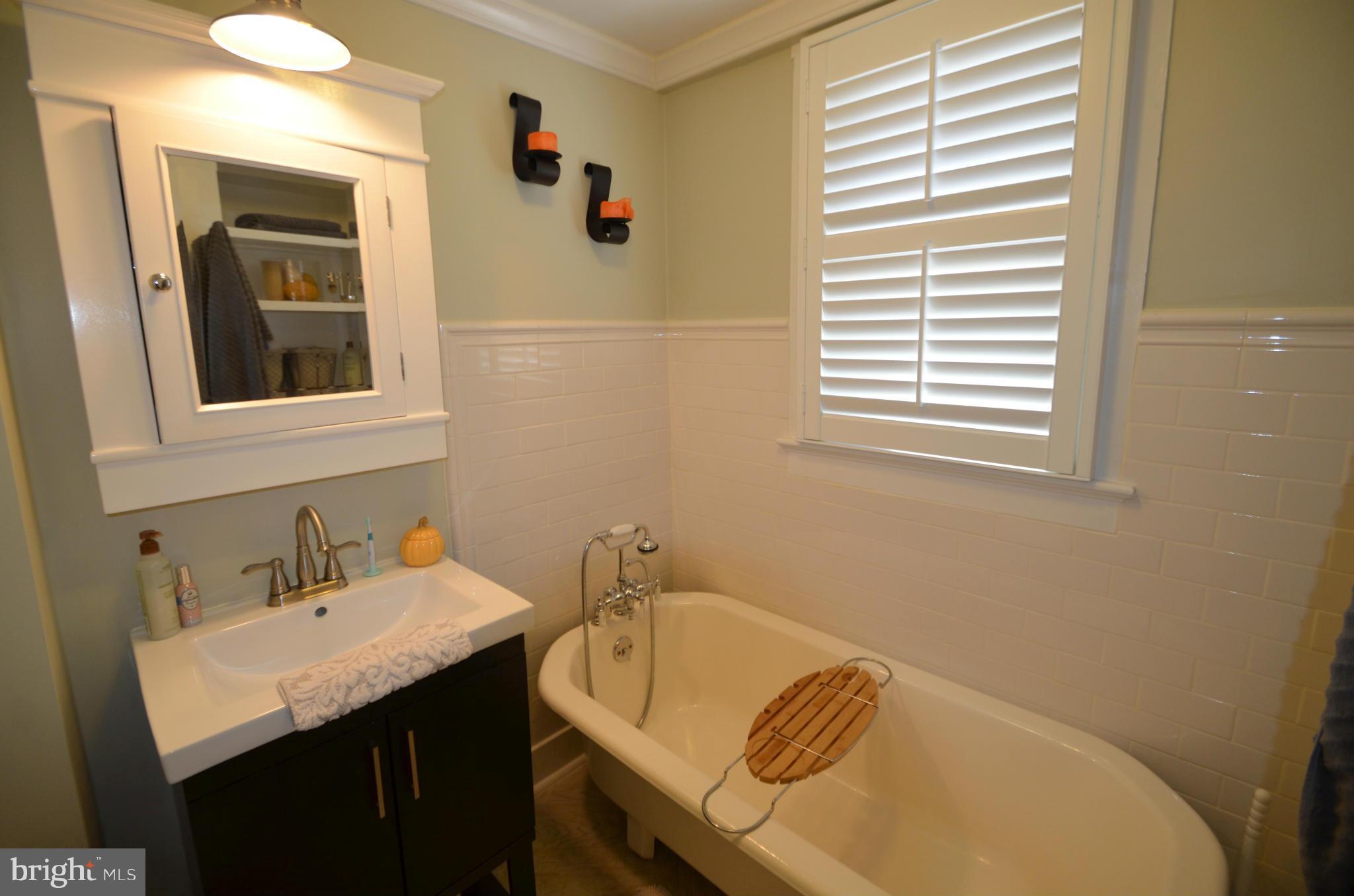 202 Center Street Frederick, MD 21701 - Photo 21 of 30 Bath