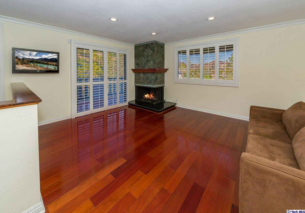 930 Cavanagh Road Glendale, CA 91207 - Photo 15 of 34