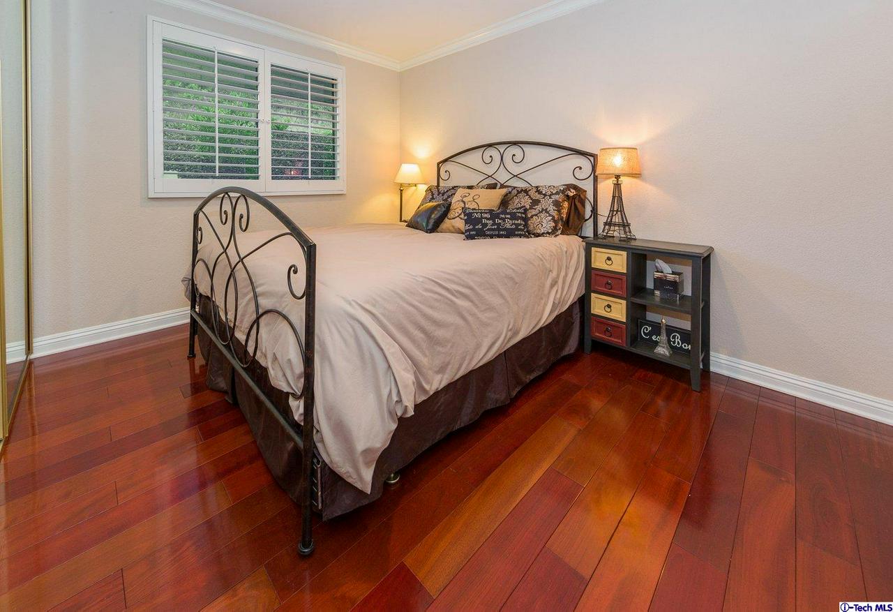 930 Cavanagh Road Glendale, CA 91207 - Photo 25 of 34