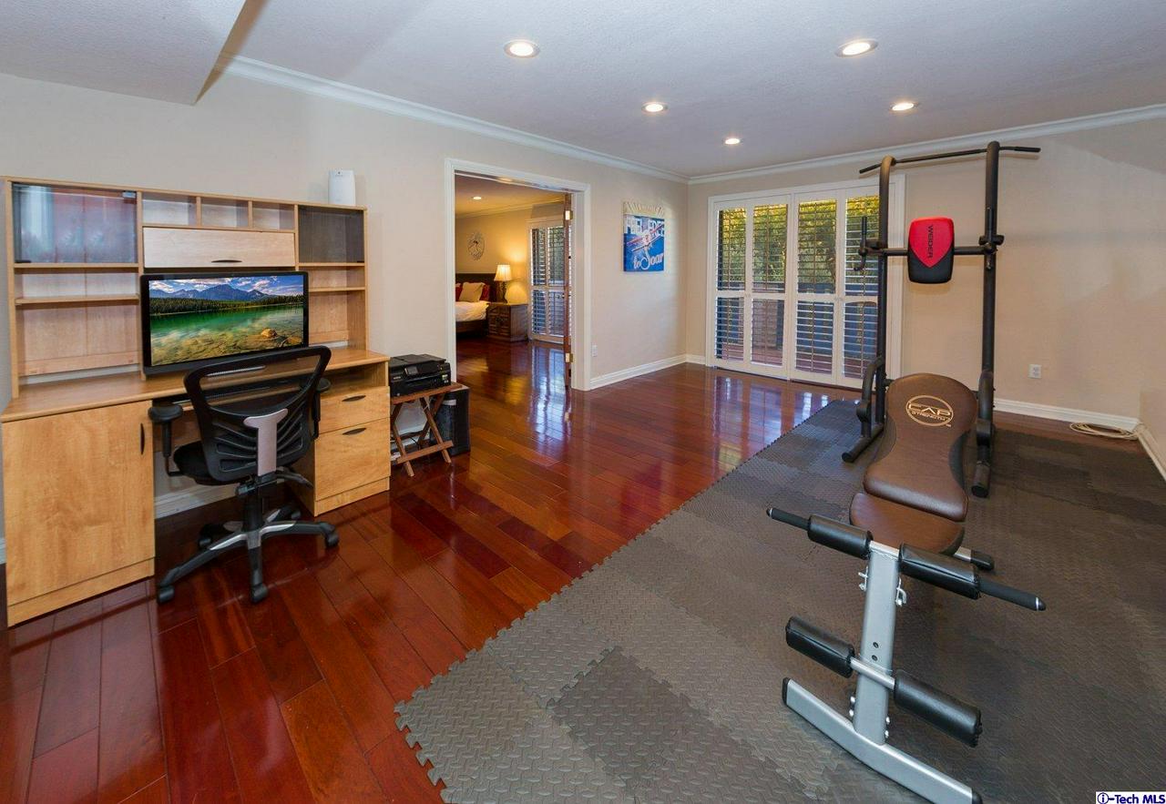 930 Cavanagh Road Glendale, CA 91207 - Photo 26 of 34