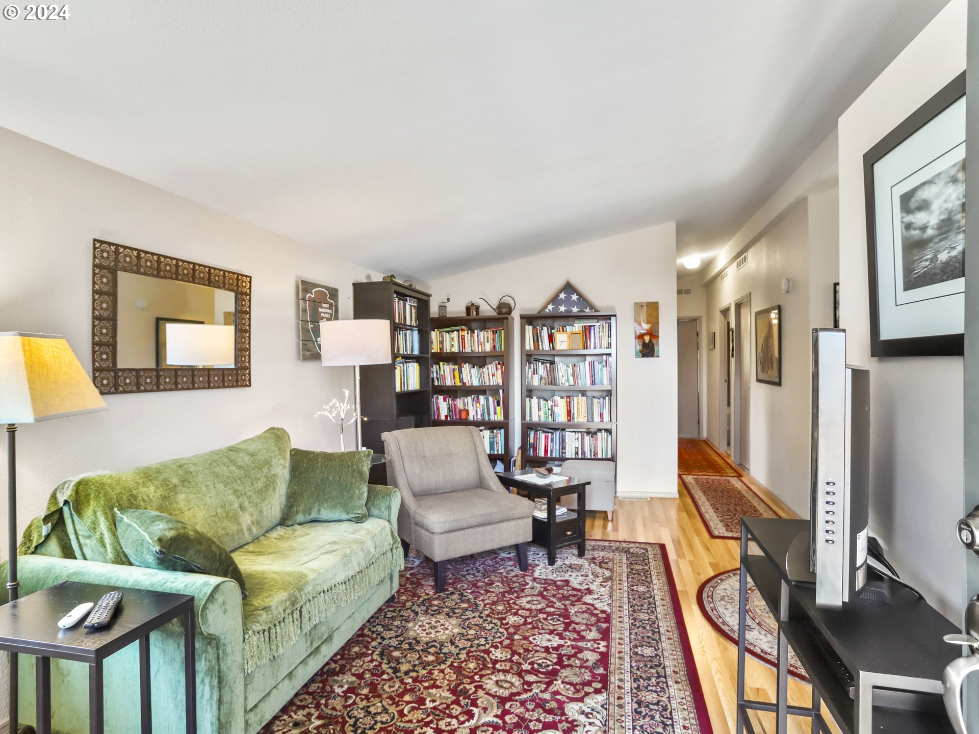900 Northeast Francis Avenue Gresham, OR 97030 - Photo 13 of 16 a living room with furniture and a rug