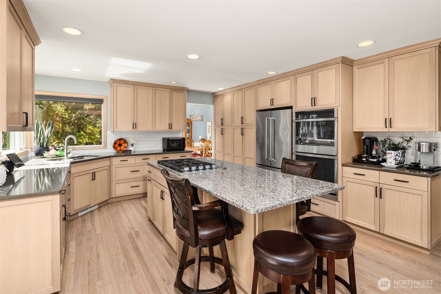 21641 Southeast 249th Street Maple Valley, WA 98038 - Photo 11 of 40