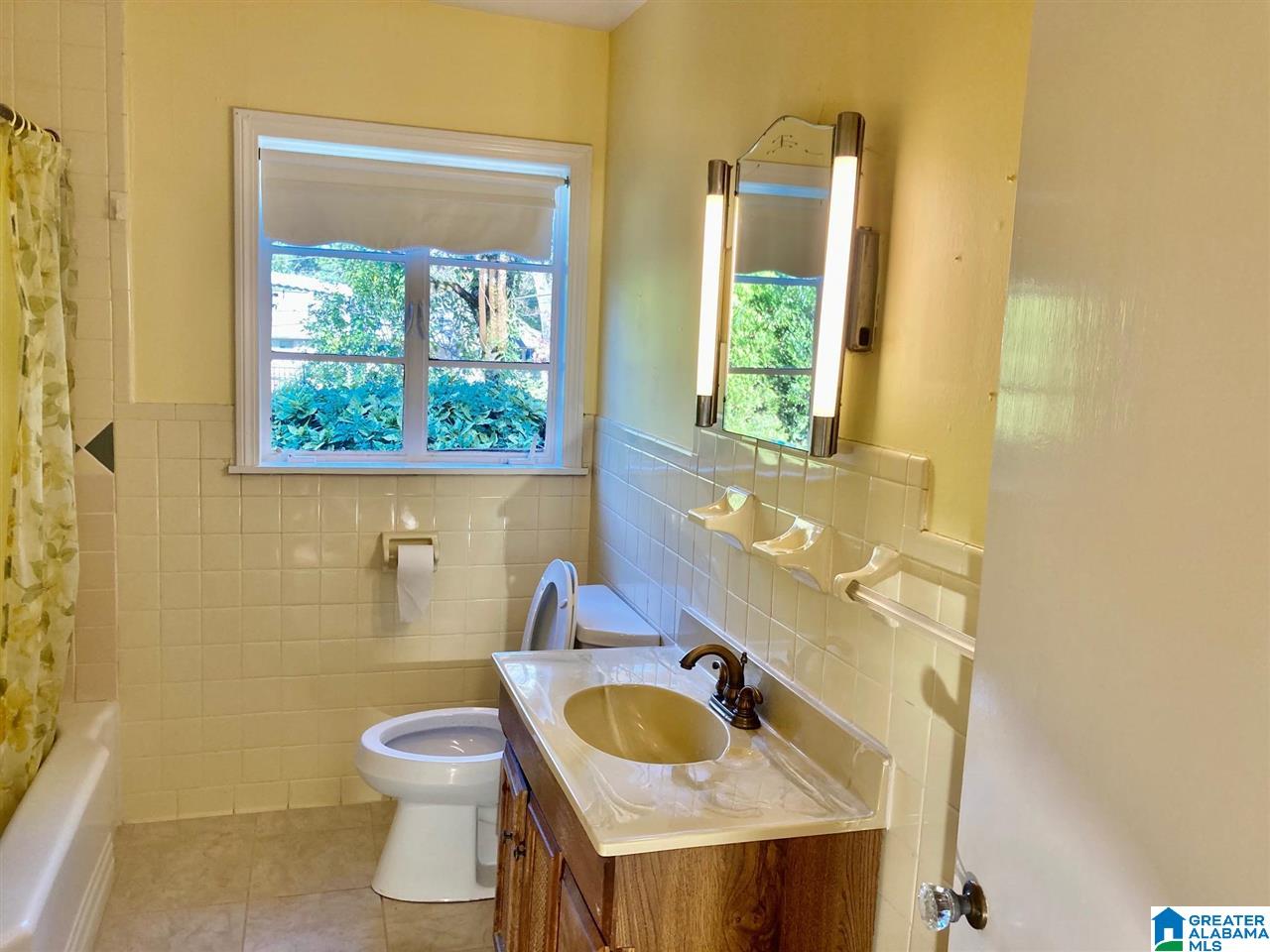 1611 Ridge Road Birmingham, AL 35209 - Photo 19 of 28
