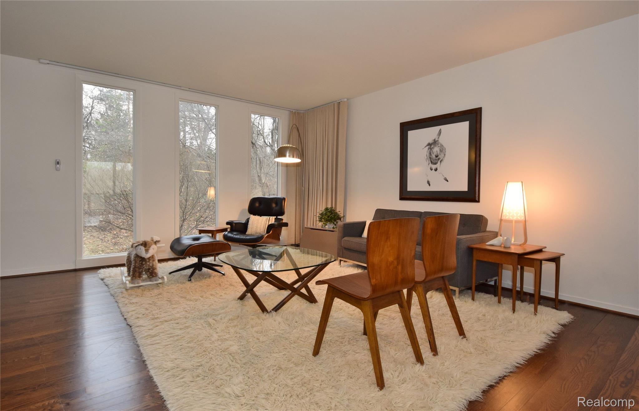 3303 Squirrel Road Bloomfield Hills, MI 48304 - Photo 7 of 75 living room 5.JPG