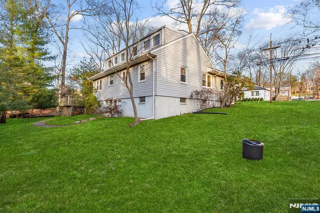 $800,000 | 124 Valley Road, Haworth, NJ 07641