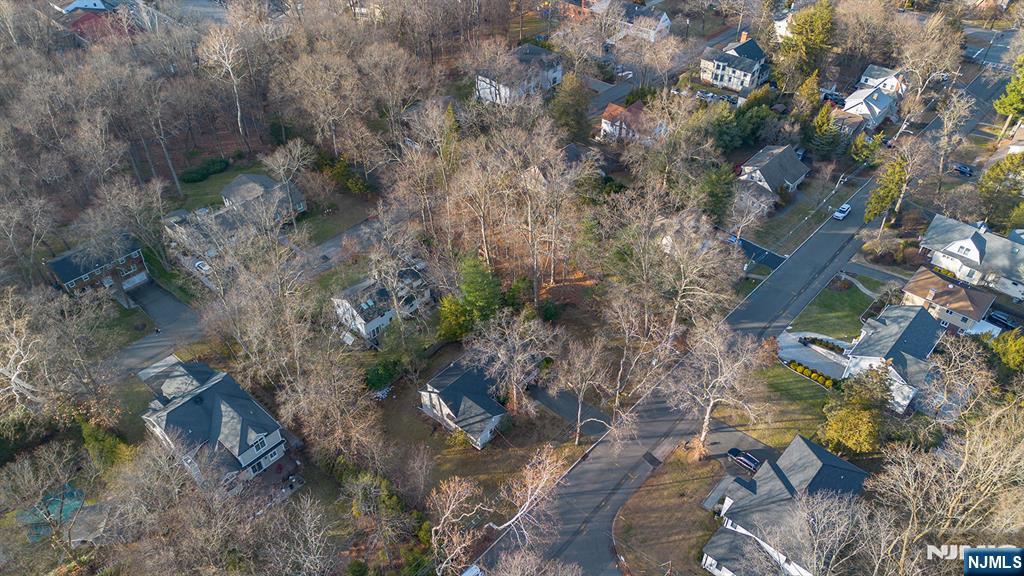 124 Valley Road Haworth, NJ 07641 - Photo 8 of 9