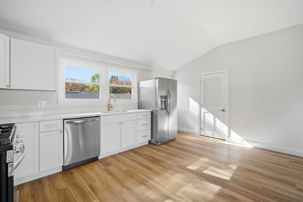 43 Sunridge Drive Springfield, MA 01118 - Photo 11 of 27