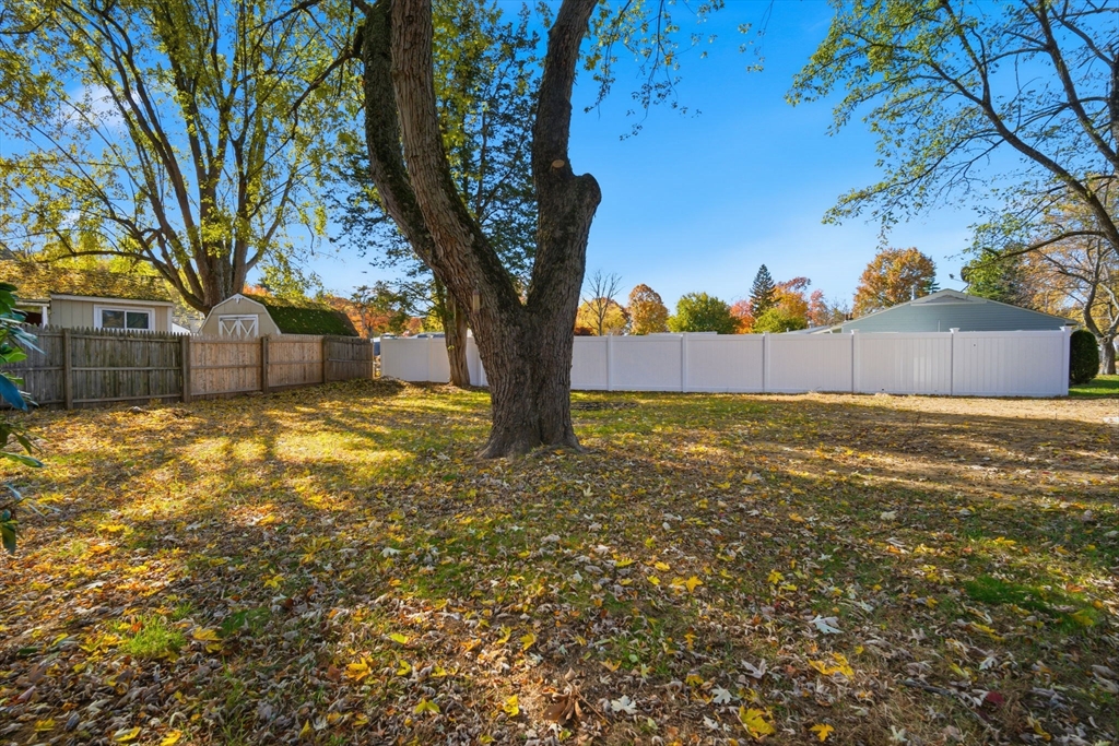 43 Sunridge Drive Springfield, MA 01118 - Photo 25 of 27