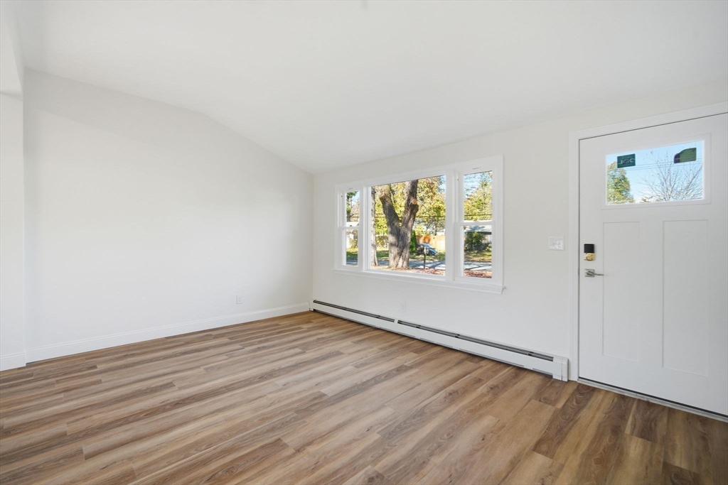 43 Sunridge Drive Springfield, MA 01118 - Photo 9 of 27