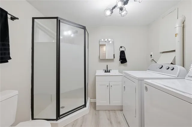 $305,000 | 302 Southeast Flagstone Street, Lee's Summit, MO 64063