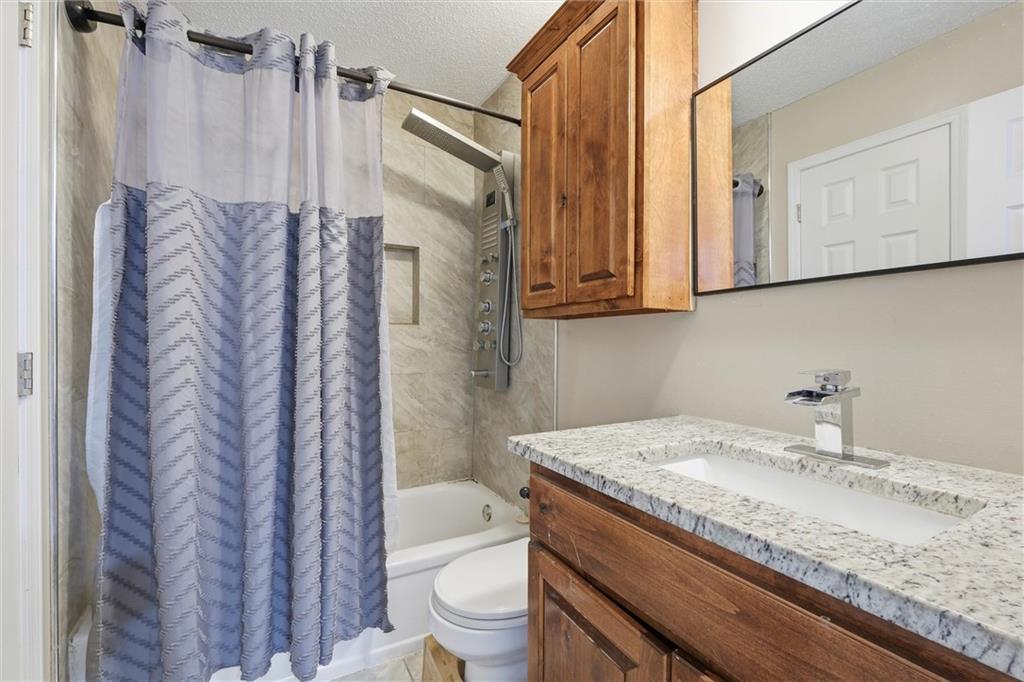 302 Southeast Flagstone Street Lee's Summit, MO 64063 - Photo 24 of 30