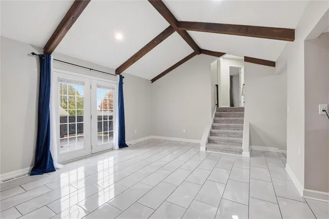 $305,000 | 302 Southeast Flagstone Street, Lee's Summit, MO 64063