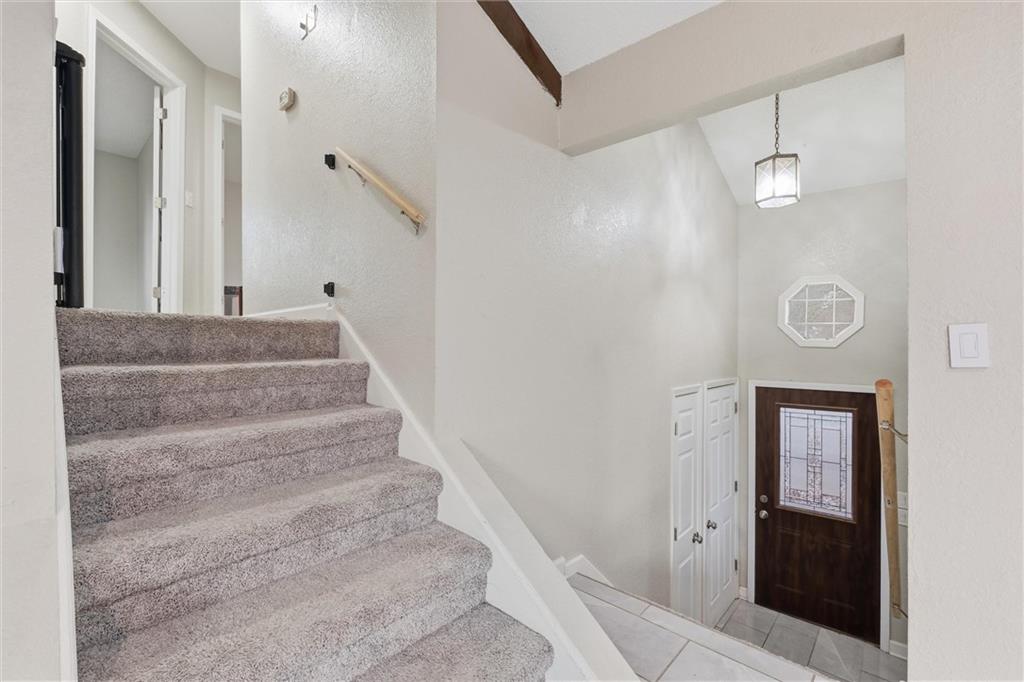 302 Southeast Flagstone Street Lee's Summit, MO 64063 - Photo 6 of 30