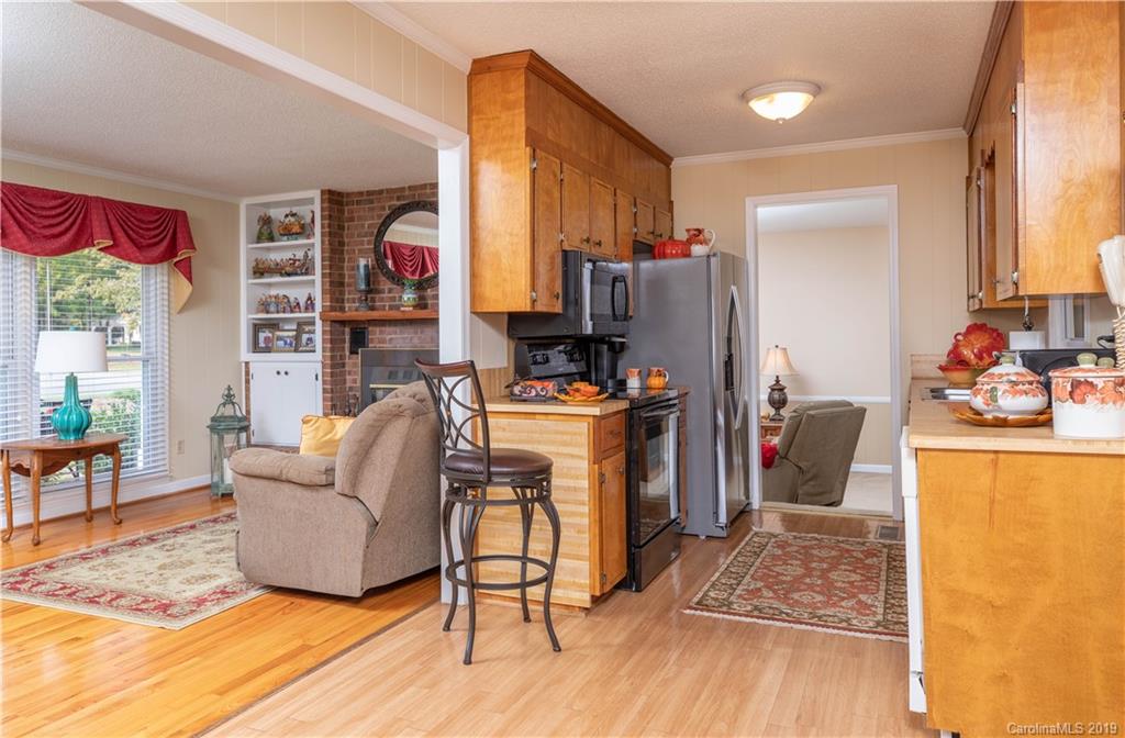 318 Lincoln Road York, SC 29745 - Photo 12 of 28 Gallery Image 12