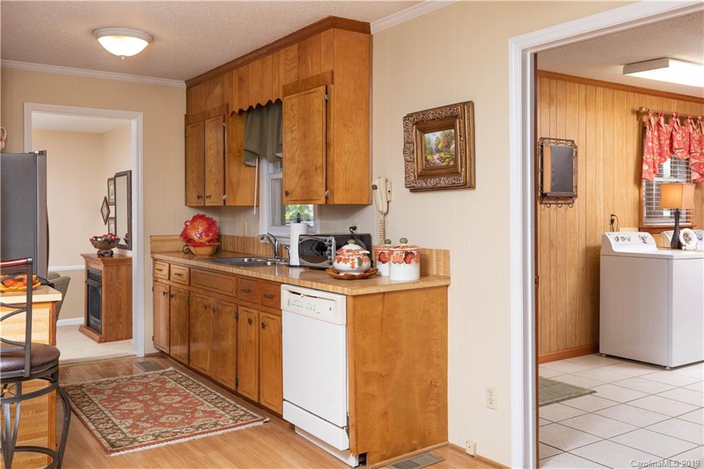 318 Lincoln Road York, SC 29745 - Photo 17 of 28 Gallery Image 17