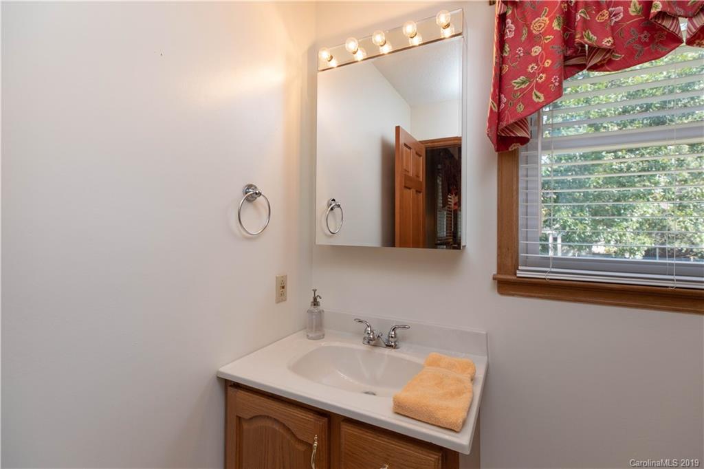 318 Lincoln Road York, SC 29745 - Photo 21 of 28 Gallery Image 21
