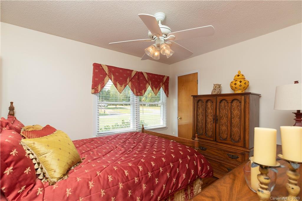 318 Lincoln Road York, SC 29745 - Photo 25 of 28 Gallery Image 25