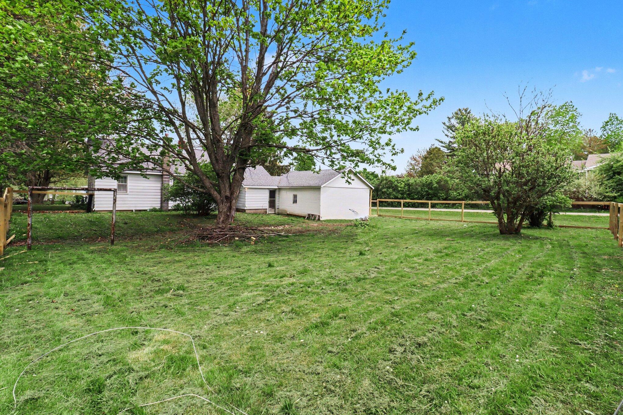 345 West Church Avenue Reed City, MI 49677 - Photo 4 of 15 003_file_5849