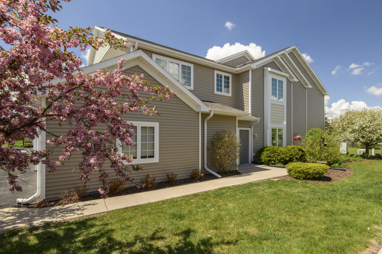 770 Bridlewood Drive, Unit 6104F Hartford, WI 53027 - Photo 1 of 27 770 Bridlewood