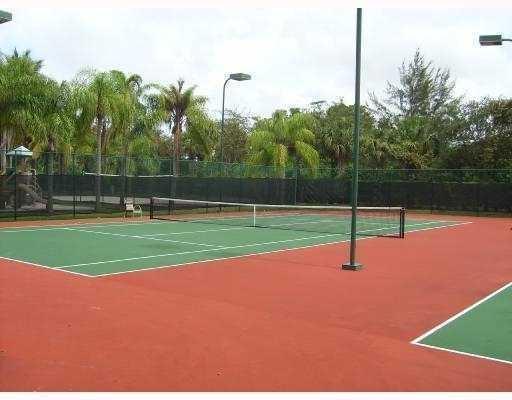 8388 Via Leonessa Boca Raton, FL 33433 - Photo 35 of 38 Tennis Courts